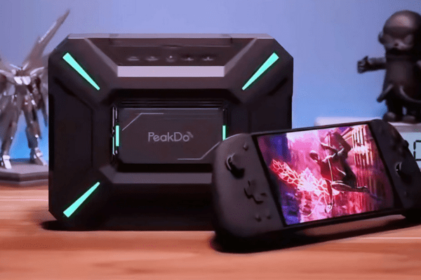 PeakDo Handheld Featuring AMD Ryzen 7 8840H for Superior Local Game Streaming Experience